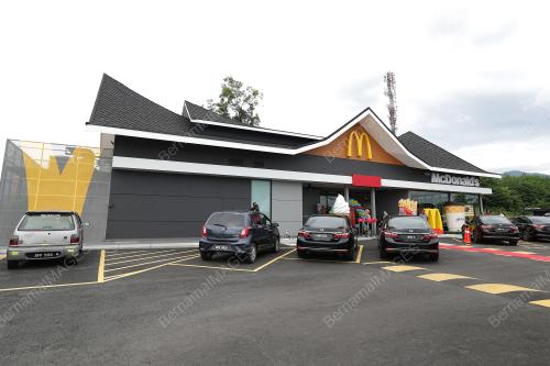 PEMBUKAAN MCDDONALD REMBAU