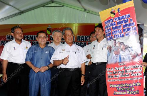 NS14_08032013_MUHYIDDIN_LAWAT