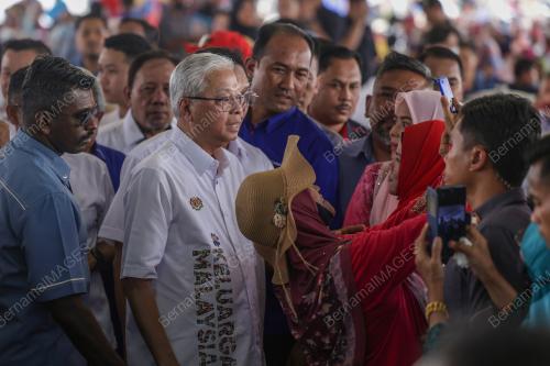 DATUK SERI ISMAIL SABRI YAAKOB