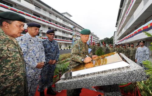 NS14_10122016_MALBATT_VILLAGE