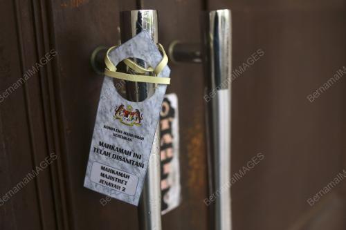 PROSES SANITASI DI KOMPLEKS MAHKAMAH SEREMBAN