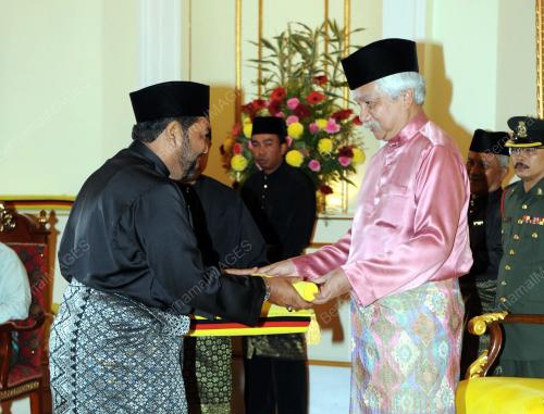 NS14_22052013_ANGKAT_SUMPAH
