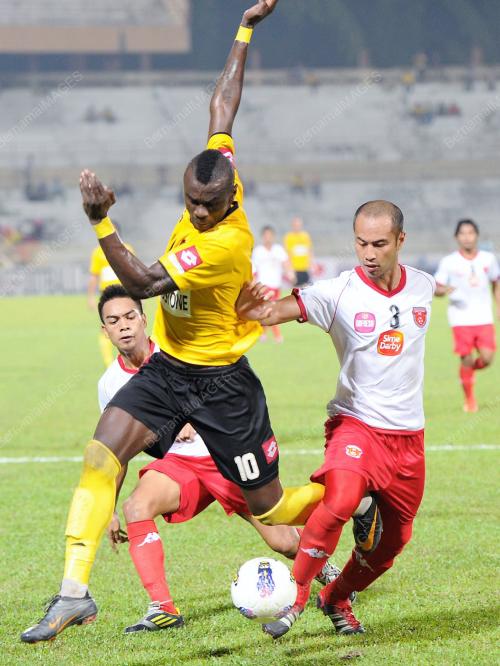NS14_25082012_LIGA_SUPER