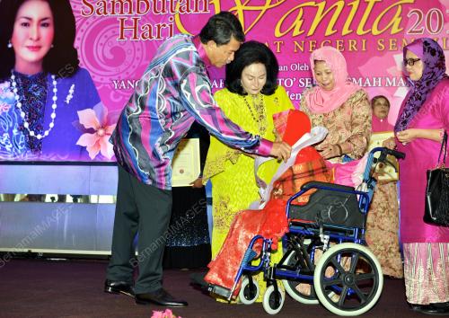 NS14_27082016_ROSMAH_WANITA