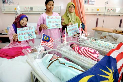 NS14_31082015_BAYI_MERDEKA