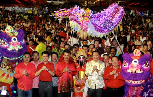 NS15_08022017_KARNIVAL_CNY