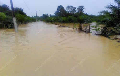 NS15_14112017_BANJIR_KILAT