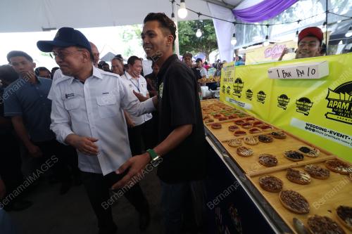 DATUK SERI ANWAR IBRAHIM