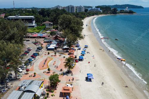 KHEMAH BIRU TELUK KEMANG