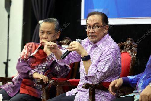 DATUK SERI ANWAR IBRAHIM