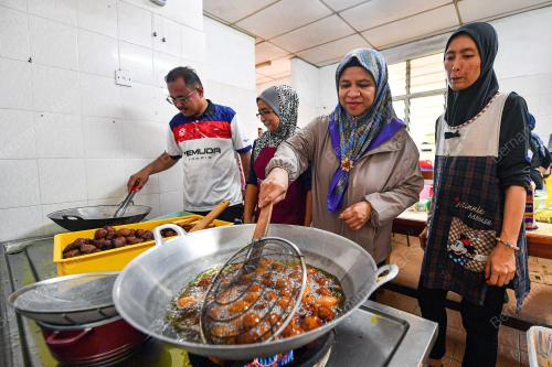 DATUK DR SUZANA IDAYU WATI OSMAN