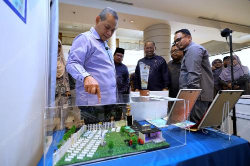 DATUK SERI AMINUDDIN HARUN