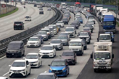 ALIRAN TRAFIK PLUS SEMPENA PRU15