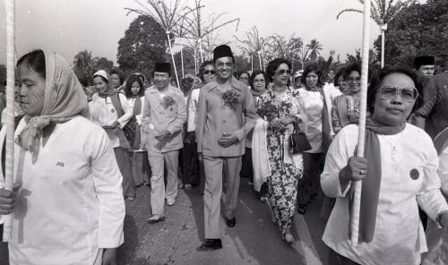 DR. MAHATHIR MOHAMAD