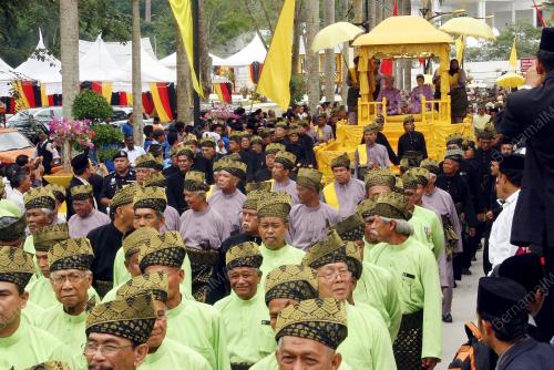 TUANKU MUHRIZ IBNI ALMARHUM TUANKU MUNAIWR