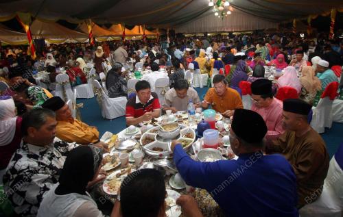 RUMAH TERBUKA