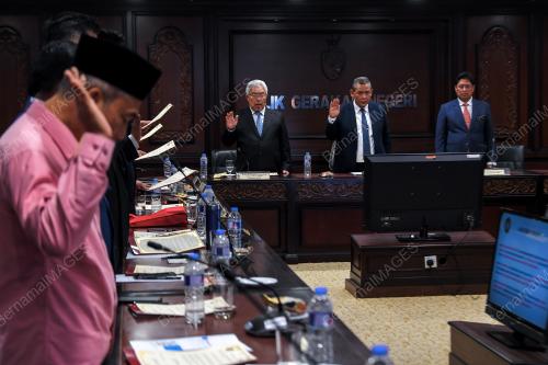 DATUK SERI AMINUDDIN HARUN