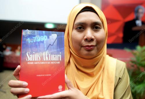 NS17_08042015_IDRIS_BUKU