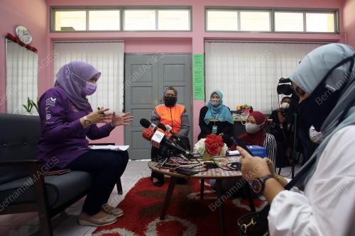DATUK SERI RINA MOHD HARUN