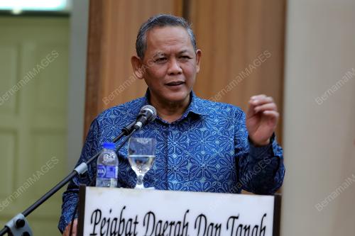 DATUK SERI AMINUDDIN HARUN