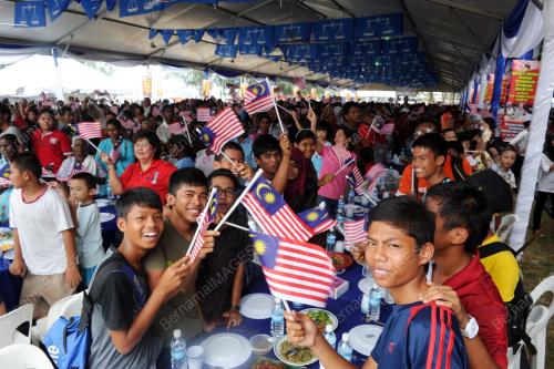 NS17_24032012_PM_BENDERA