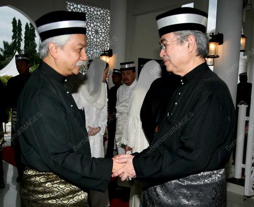 TUANKU MUKHRIZ