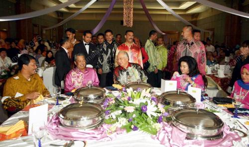 MOHD NAJIB TUN ABDUL RAZAK