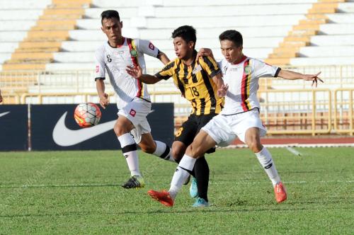 NS18_08102016_BOLA_PERSAHABATAN