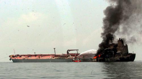 KAPAL TERBAKAR