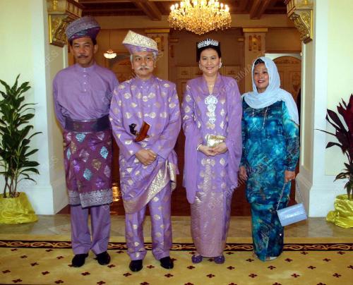 TUANKU MUHRIZ IBNI ALMARHUM TUANKU MUNAIWR