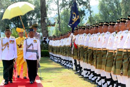 TUANKU MUHRIZ IBNI ALMARHUM TUANKU MUNAIWR