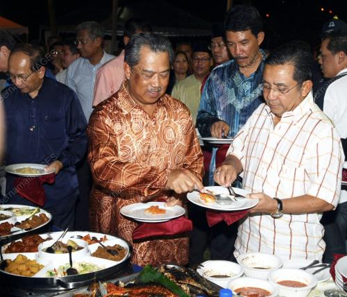 TAN SRI MUHYIDDIN YASSIN