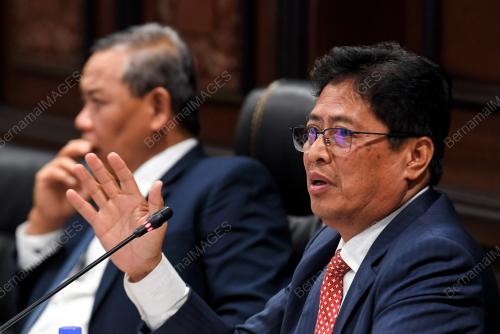 TAN SRI AZAM BAKI
