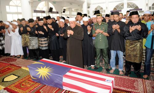 NS20_22082014_HARI_BERKABUNG