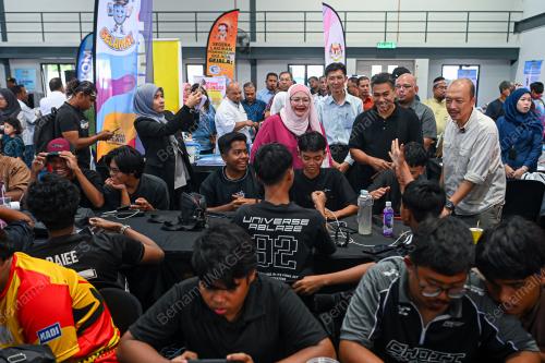 DATUK BAHRIA MOHD TAMIL