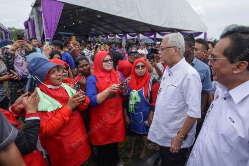 DATUK SERI ISMAIL SABRI YAAKOB