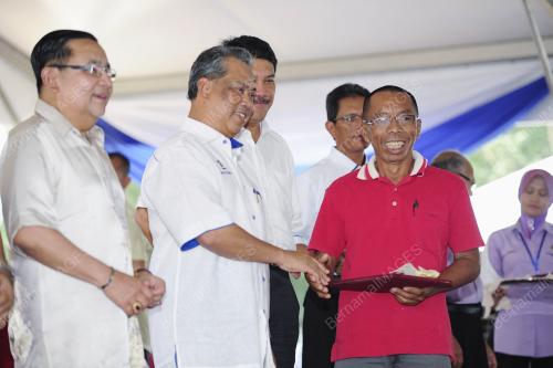 TAN SRI MUHYIDDIN YASIN
