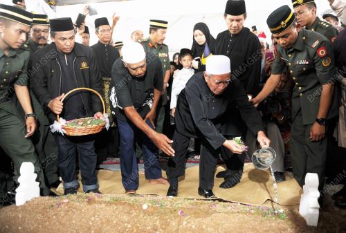 NS22_22082014_HARI_BERKABUNG