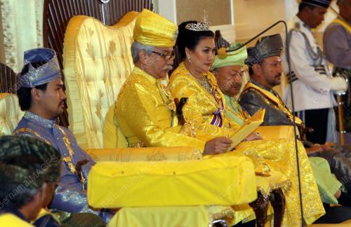 TUANKU MUHRIZ IBNI ALMARHUM TUANKU MUNAIWR
