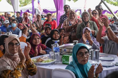 DATUK SERI ISMAIL SABRI YAAKOB
