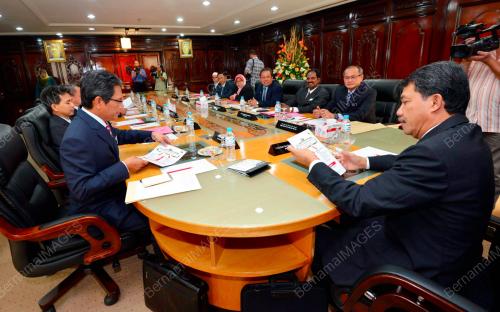 NS25_22052013_MESYUARAT_EXCO