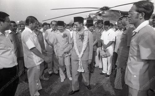 DR. MAHATHIR MOHAMAD