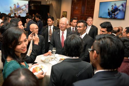 NY08_29092015_MEETAND_GREET