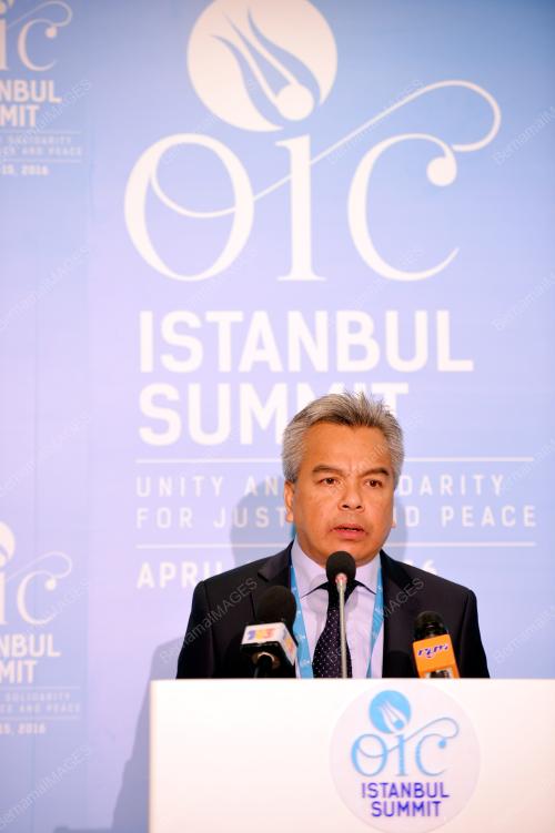 OIC02_12042016_ISTANBUL_SUMMIT