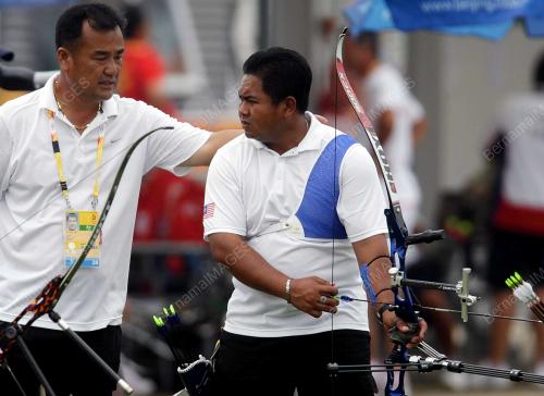 OLY06_110808_ARCHER