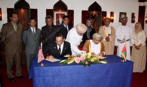 DATUK SERI HISHAMMUDDIN TUN HUSSEIN