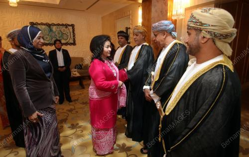 OMN05_17012011_DATIN_ROSMAH