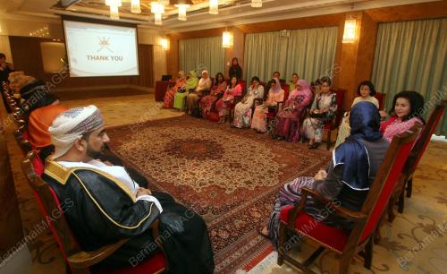 OMN06_17012011_DATIN_ROSMAH