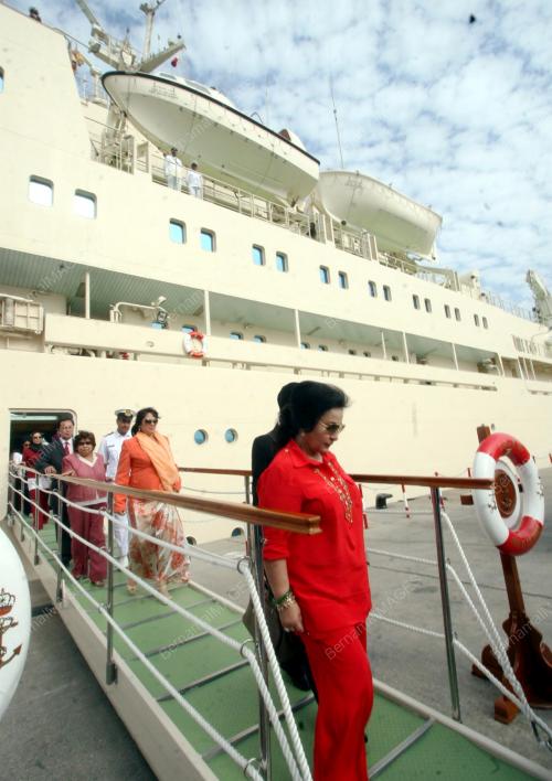 OMN06_18012011_DATIN_ROSMAH