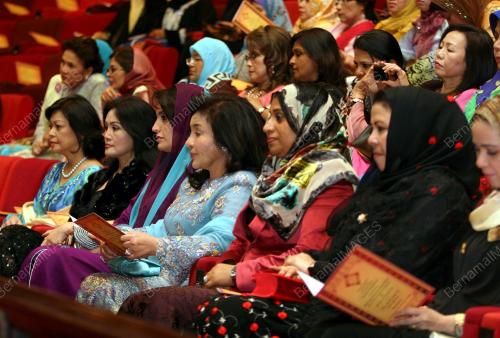 OMN07_18012011_ROSMAH_OMAN
